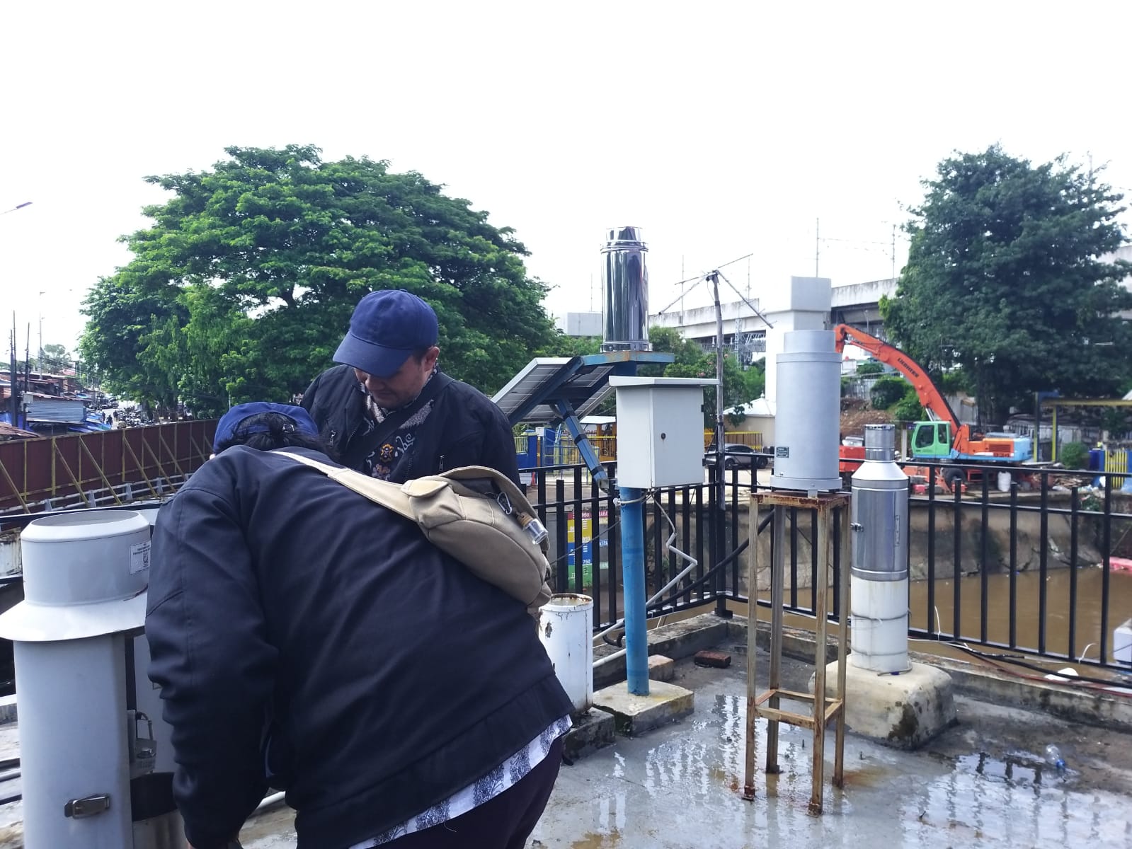 PEMELIHARAAN ALAT AWLR DAN ARR DI PINTU AIR MANGGARAI